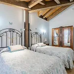 El Rincon De Hornuez Holiday home Moral de Hornuez